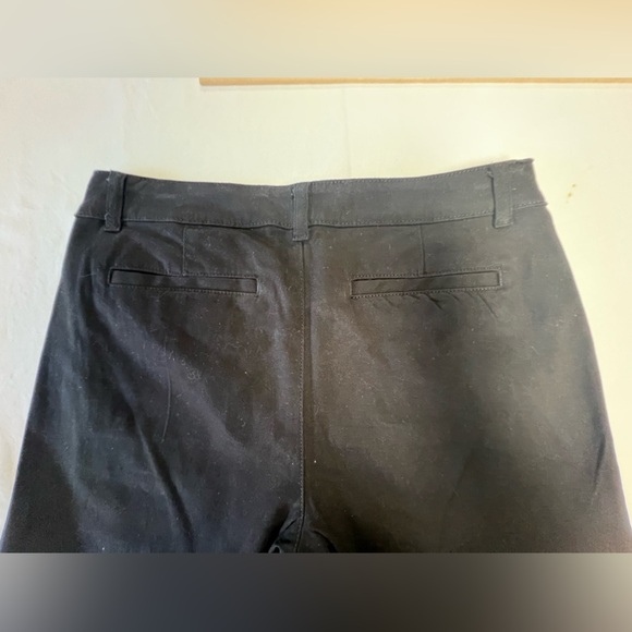 A.N.A. TWILL SHORTS. BLACK SIZE 6
9” RISE. TWO FRONT SLANT POCKETS - Picture 4 of 10
